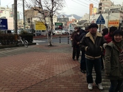 ���}����